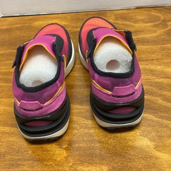 Nike size 4y boys.like new‎ no shoe strings. - Picture 7 of 9